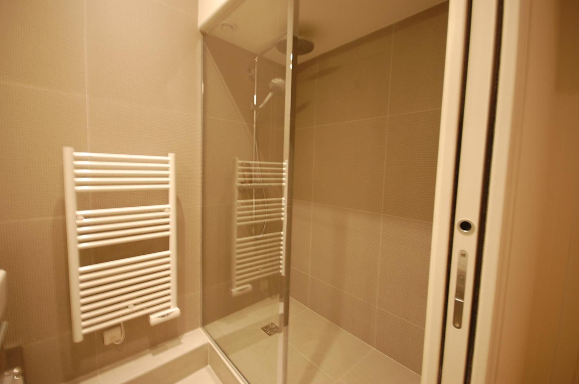 2 St Germain Des Pres *